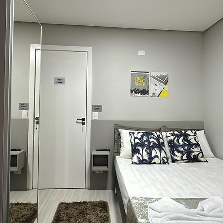 09- Studio Lindamente Decorado! Ideal Para Casal!!! Куритиба Экстерьер фото