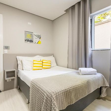09- Studio Lindamente Decorado! Ideal Para Casal!!! Куритиба Экстерьер фото
