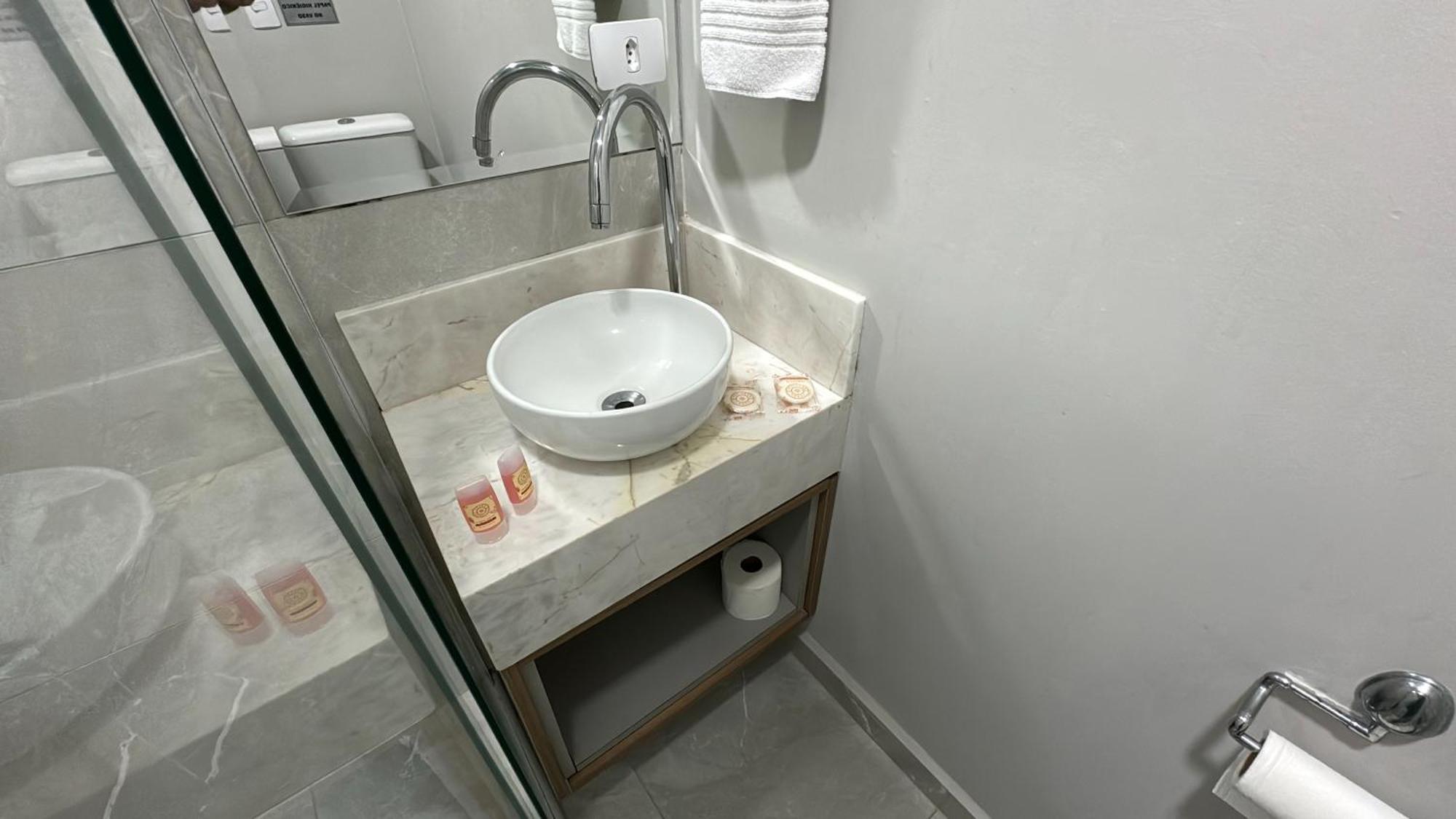 09- Studio Lindamente Decorado! Ideal Para Casal!!! Куритиба Экстерьер фото